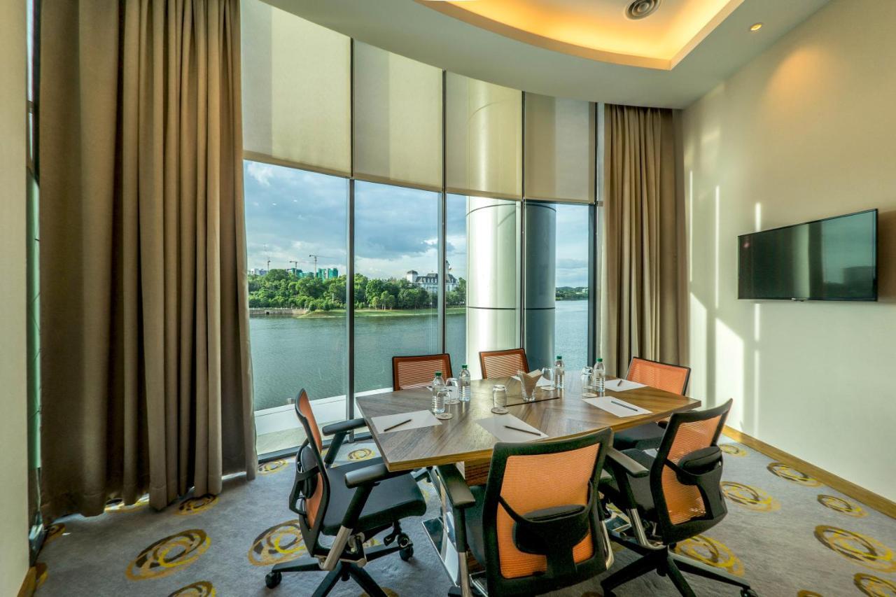 Zenith Hotel Putrajaya Kültér fotó